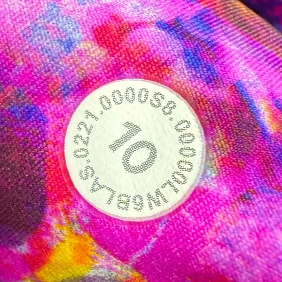 Lululemon SeaWheeze Fast and Free High-Rise Crop 23"In Flash Floral Multi Sz 10